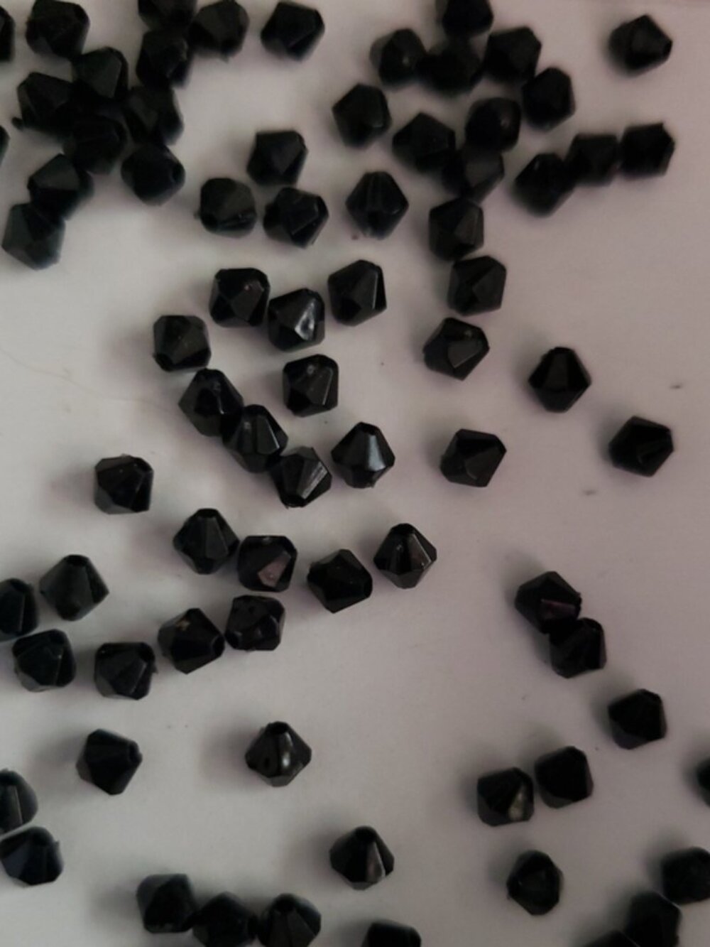 Lot of 24 Vintage Czech/Austrian black 4mm glass bicone beads